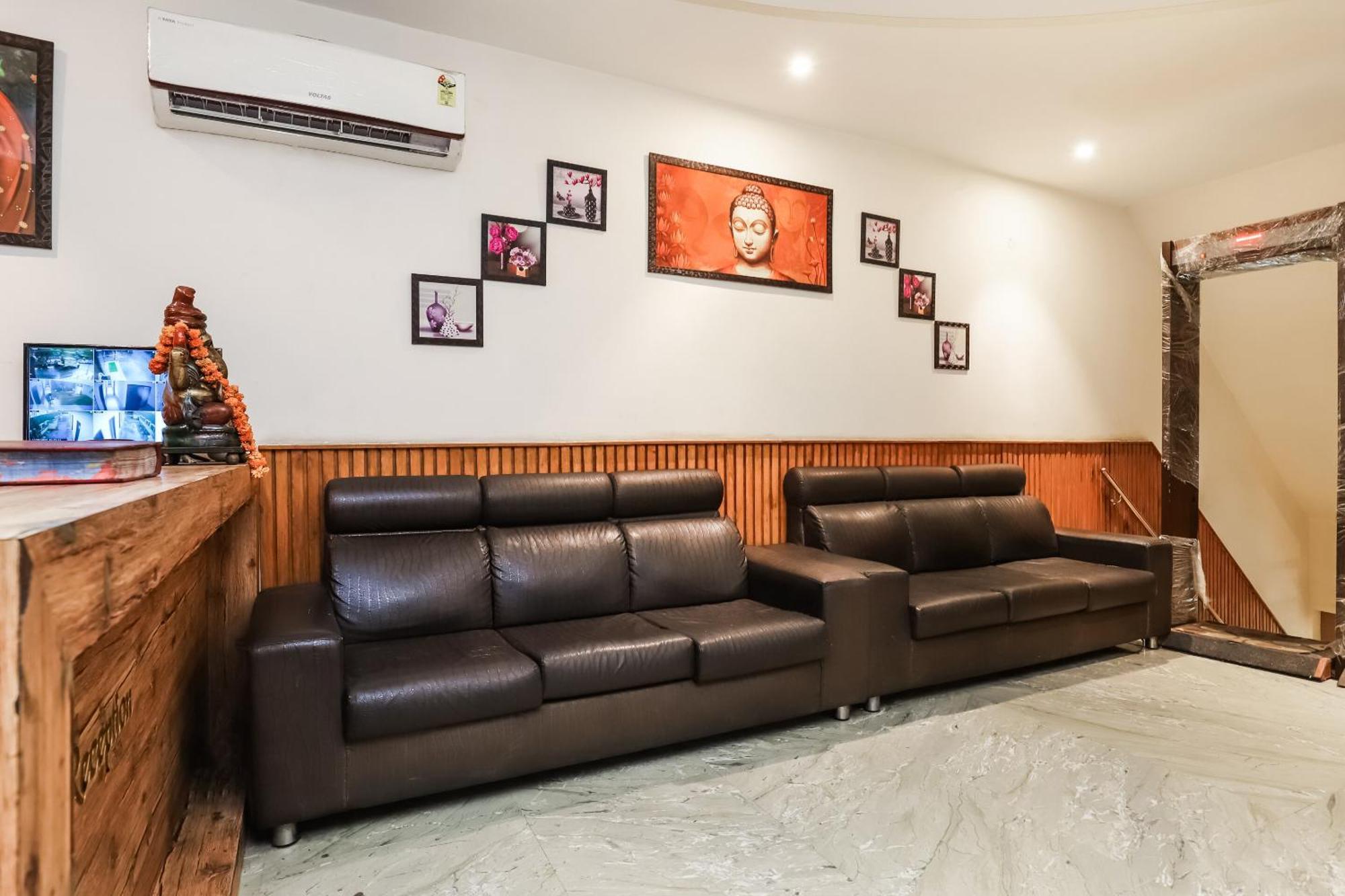 דלהי Hotel O Shri Sai מראה חיצוני תמונה
