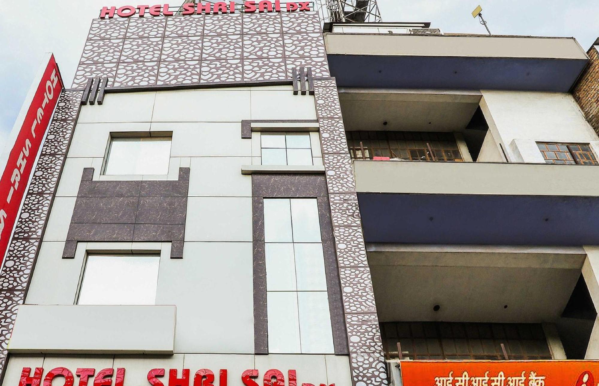 דלהי Hotel O Shri Sai מראה חיצוני תמונה